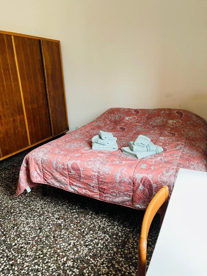 Mh Genova Bed & Breakfast Екстериор снимка